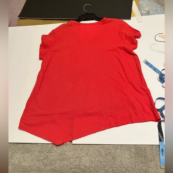 Nantucket Red Westbound Scoop Neck Sharkbite Hi-Lo Tee PXL - Picture 4 of 8